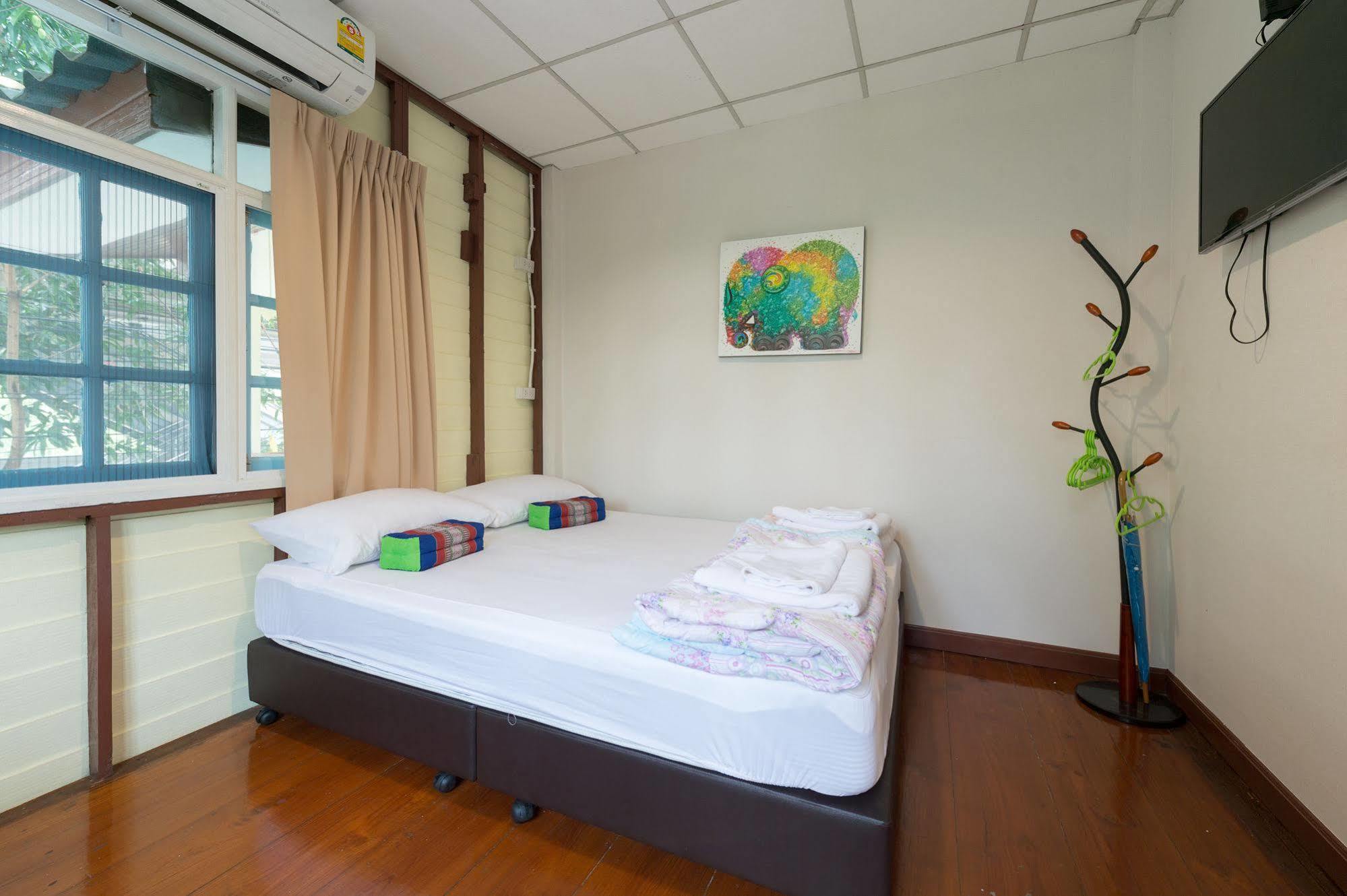 NTY Hostel Near Suvarnabhumi Airport Bangkok Exterior foto