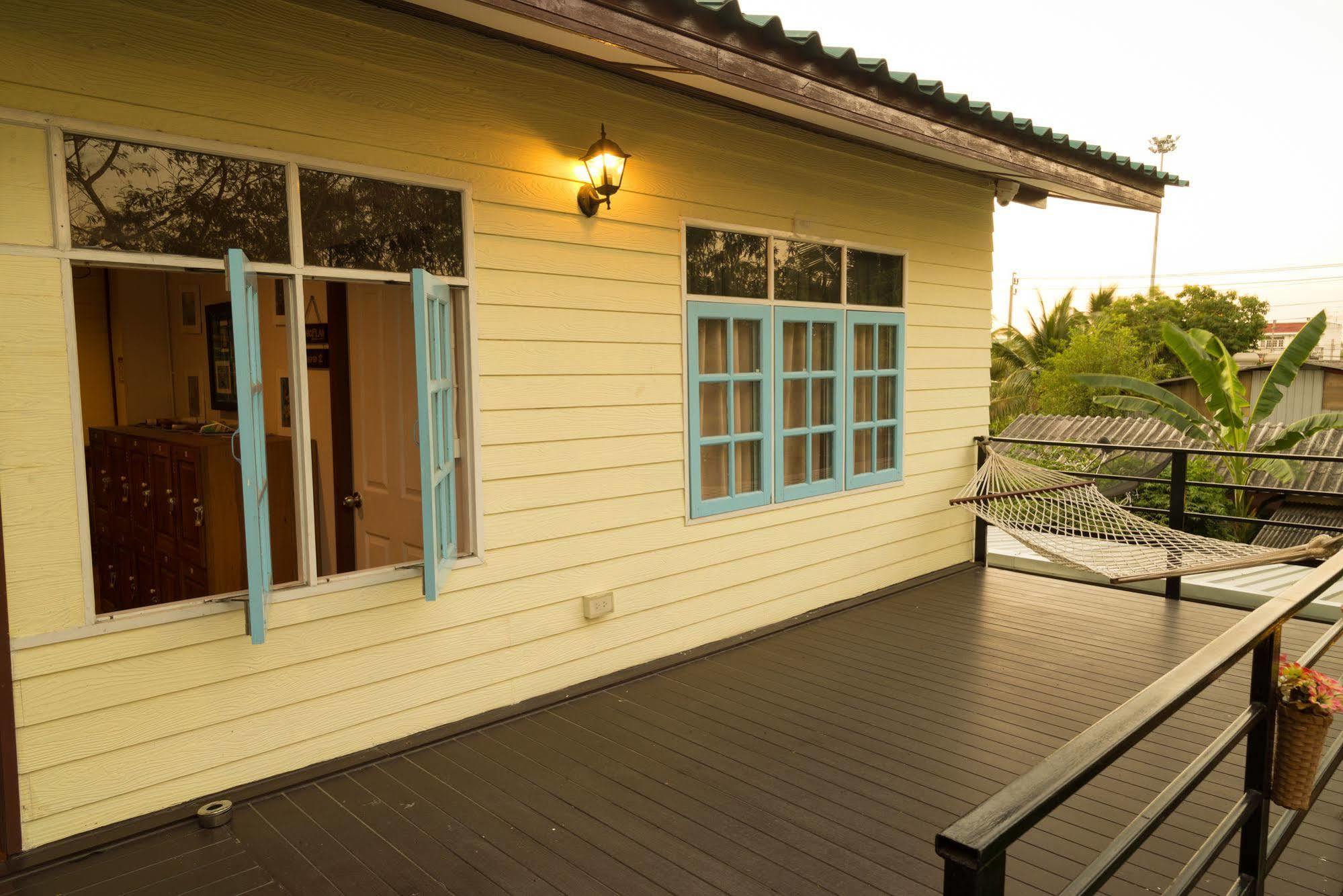 NTY Hostel Near Suvarnabhumi Airport Bangkok Exterior foto